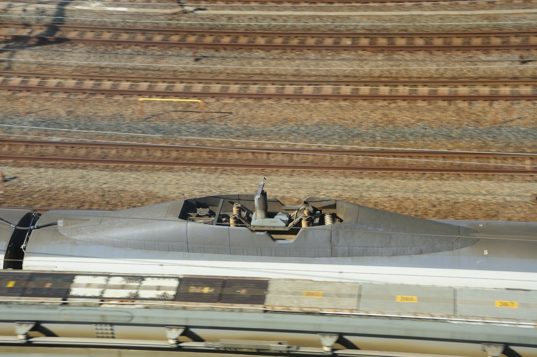 Pantograph on a 500 Series roof